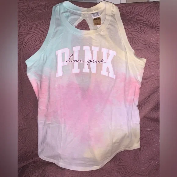 VS Pink Freya Tie Dye 2-Piece SET Tank Top & Matching Tie Dye Boyfriend Shorts - Picture 5 of 8